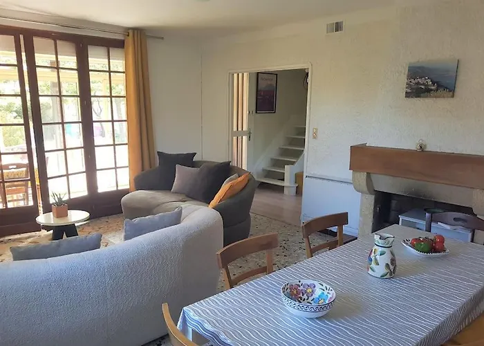 Σπίτι διακοπών Maison Entiere Avignon -villeneuve Les Avignon- 3 Etoiles Villeneuve-lès-Avignon